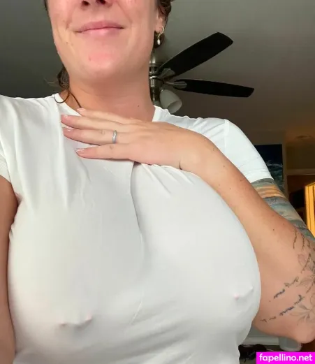 Veronica Greenwood OnlyFans Thumbnail #8ZOyyaF3cY