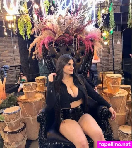 Veronica Juggs OnlyFans Thumbnail #teNNW0IJJJ