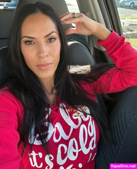 Veronica Rayne OnlyFans Thumbnail #2uLRRiCQNg