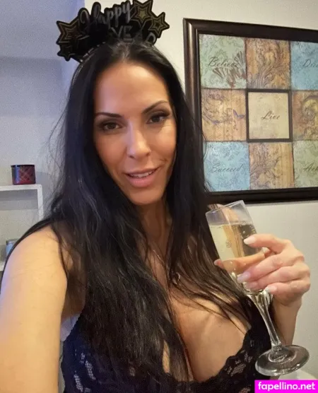 Veronica Rayne OnlyFans Thumbnail #TcMuOlcuJ8