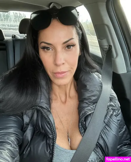 Veronica Rayne OnlyFans Thumbnail #wfpPZSXrWH