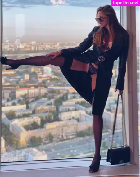 Veronica Silesto OnlyFans Thumbnail #OOfZ2vsK9A