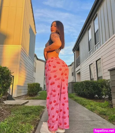 Veronica Verobelc OnlyFans Thumbnail #PeQFbWbl2N