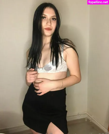 Veronica091 OnlyFans Thumbnail #KrYBW1pVdn