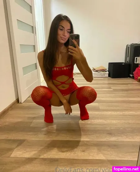 Veronicafoxova OnlyFans Thumbnail #YrzwaU1soq
