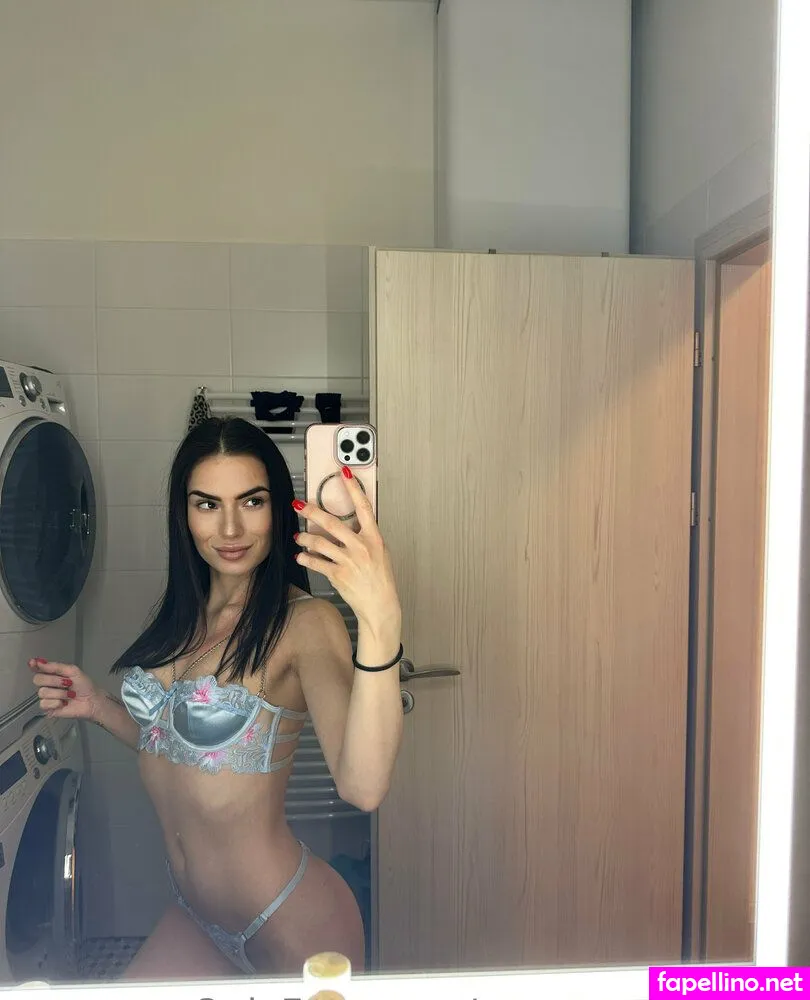 veronicafoxova, veronicafoxovafree Nude Leaked OnlyFans Photo #EW8aJvOvG0
