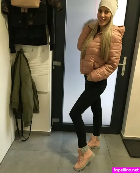 Veronicaviip OnlyFans Thumbnail #mbDxBlBt8E