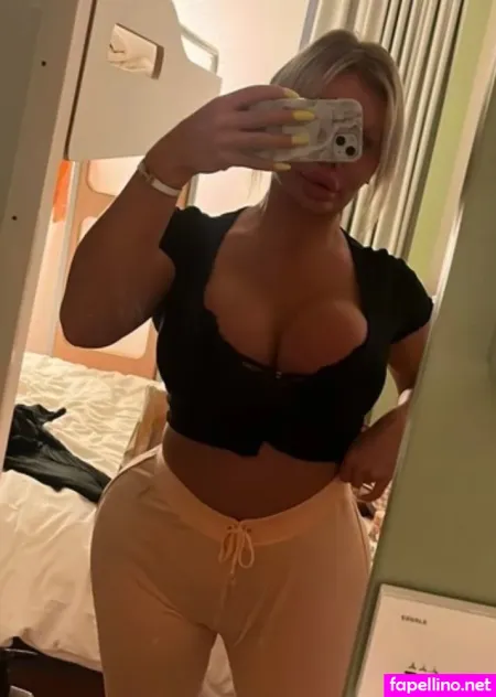 Veronika Bellucci OnlyFans Thumbnail #DZ6tqRvsS7