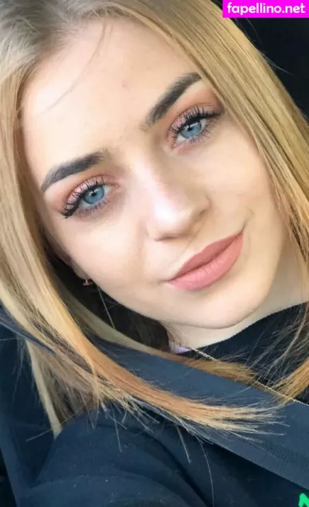 Veronika It OnlyFans Thumbnail #2CX2I13OIC