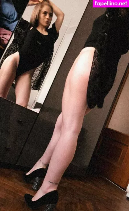 Veronika It OnlyFans Thumbnail #ObkpzrzETY