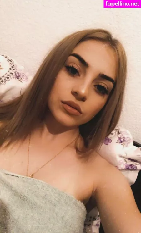 Veronika It OnlyFans Thumbnail #SHSlyNZy1l