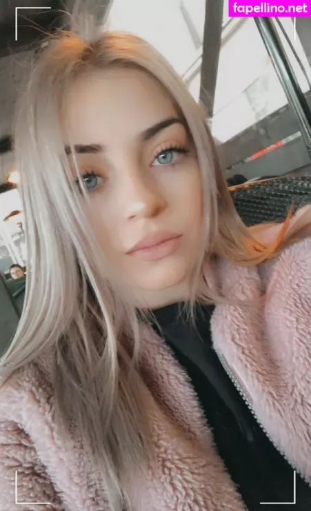 Veronika It OnlyFans Thumbnail #ak5yXdjxOf