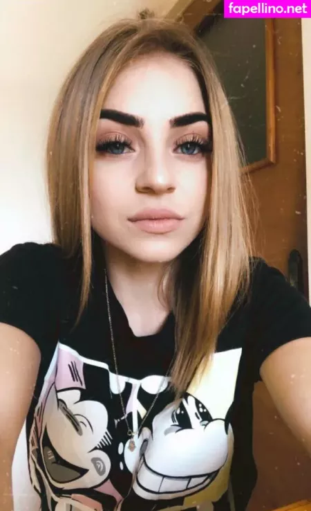 Veronika It OnlyFans Thumbnail #q7x0GXGYdv