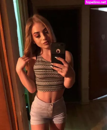 Veronika It OnlyFans Thumbnail #yBPgo0pgzd