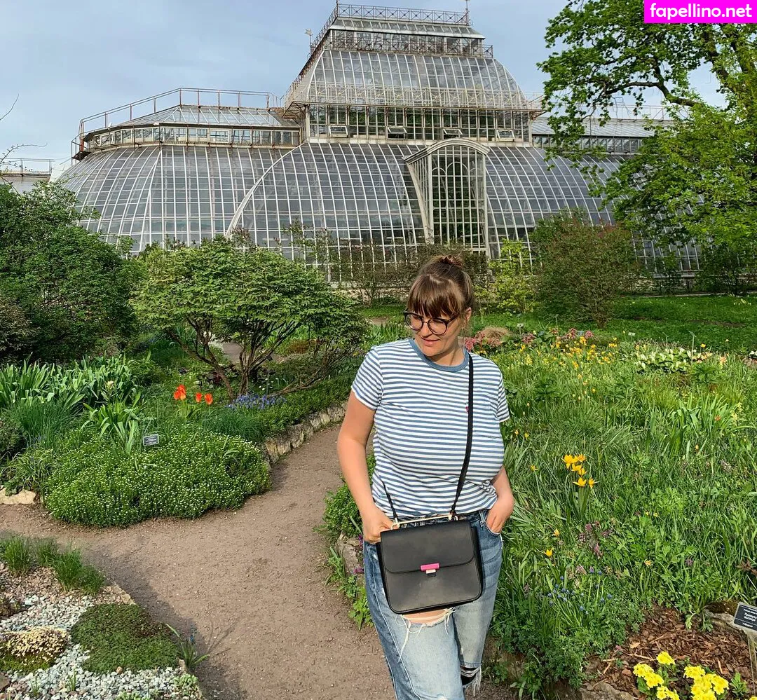 lubitlafiki, m1vanova, nika_vki Nude Leaked OnlyFans Photo #GkMORTeNrX