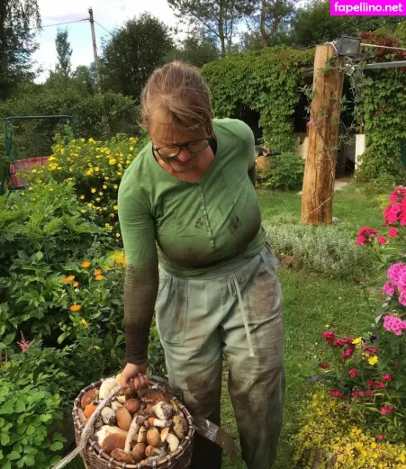 Veronika Ivanova OnlyFans Thumbnail #W1aSf6YzrK