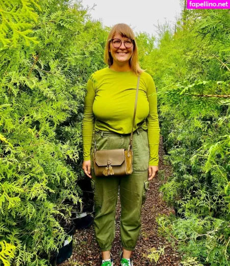 Veronika Ivanova OnlyFans Thumbnail #X7zEW2W5mm