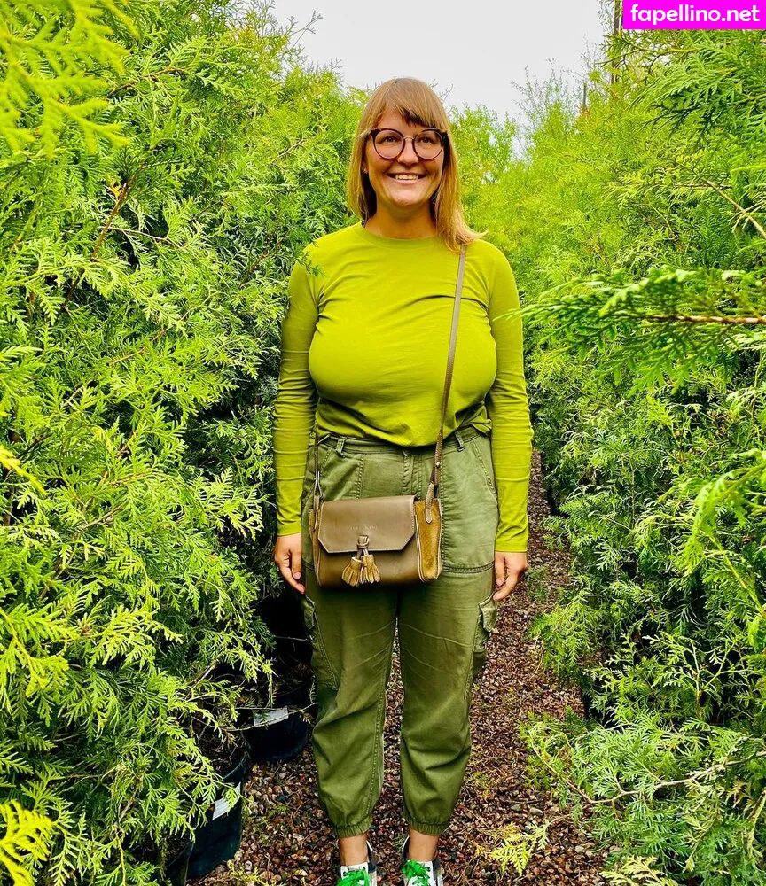 lubitlafiki, m1vanova, nika_vki Nude Leaked OnlyFans Photo #X7zEW2W5mm