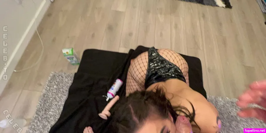 Veronika Vengeance OnlyFans Thumbnail #yTiDtYQ3ax