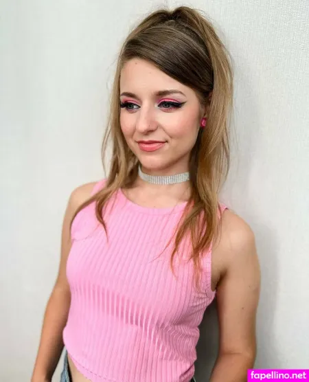 Veronikusshk OnlyFans Thumbnail #5NVsFXalCE