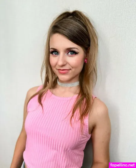 Veronikusshk OnlyFans Thumbnail #bOvBphKKpb