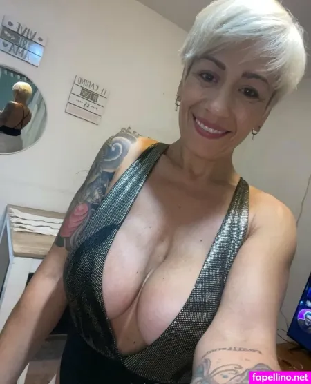 Veronique1 OnlyFans Thumbnail #kQ6VlpqVpq