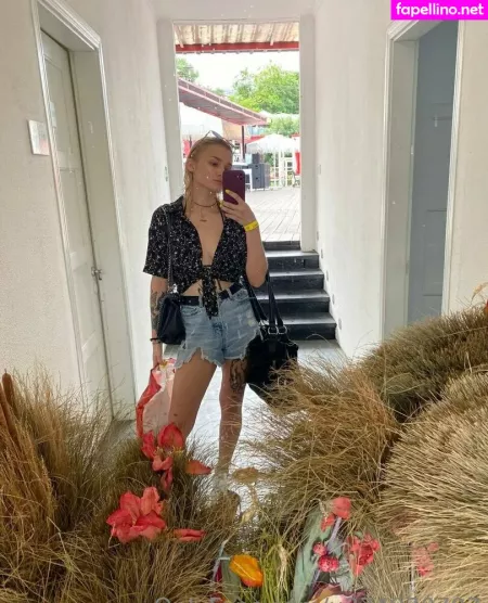 Verydeepocean OnlyFans Thumbnail #yezrdUq8h8