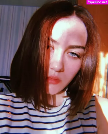 Veryniceice OnlyFans Thumbnail #Uy1cQFzBkX