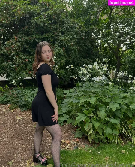 Vesalevine OnlyFans Thumbnail #ffP3zg5t9g