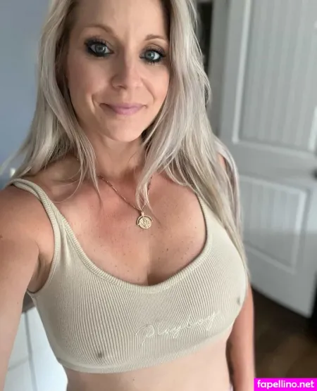 Vesper Violet 1 OnlyFans Thumbnail #WOCCzYXOeI