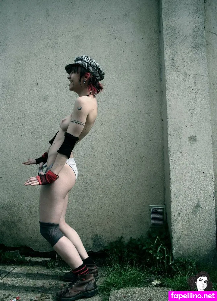 freevesperal, heyursinae, ursinaevesperal Nude Leaked OnlyFans Photo #ph2WywmNDN