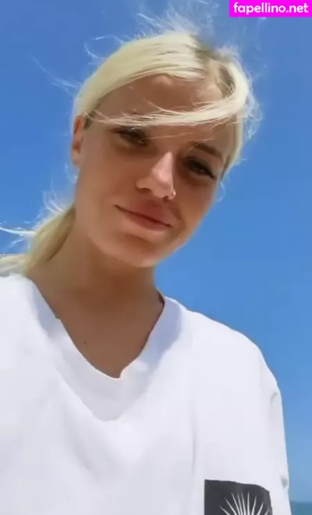 Veta George Models OnlyFans Thumbnail #YC9cHY2hXD