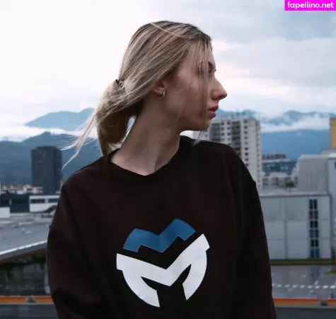 Veylaneey OnlyFans Thumbnail #BKUNyEI5Bv