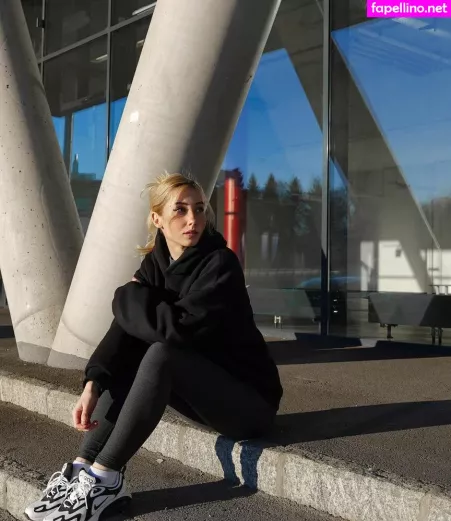 Veylaneey OnlyFans Thumbnail #HvkzEyXyfr