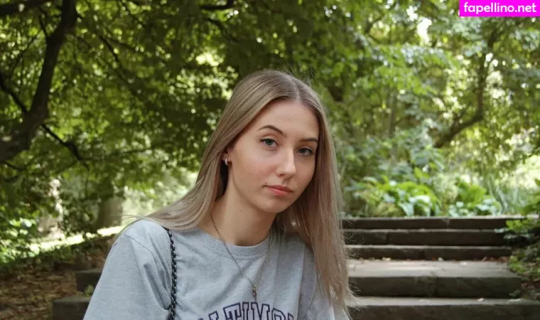 Veylaneey OnlyFans Thumbnail #L5GB5OvsEL