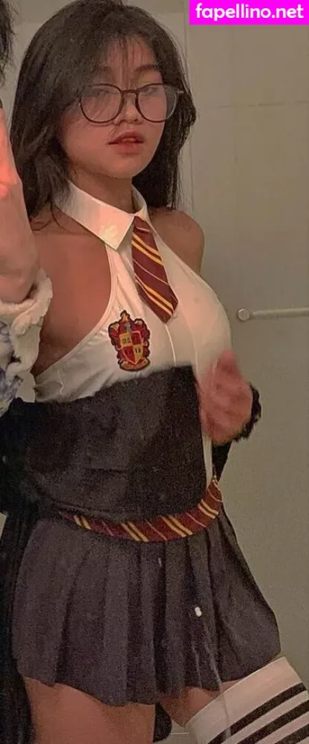 Vi Haiyenn OnlyFans Thumbnail #zcEdDX2PMR