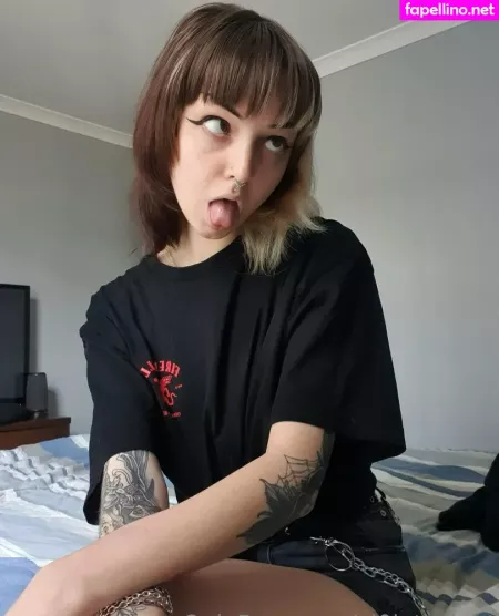 Vi0let Night OnlyFans Thumbnail #1PGN4HMcDa