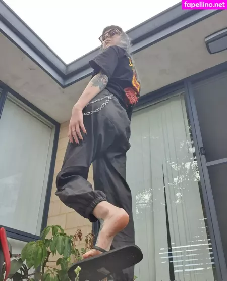 Vi0let Night OnlyFans Thumbnail #5WDqUpedFX