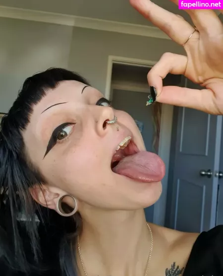 Vi0let Night OnlyFans Thumbnail #KiTqZZUOcw