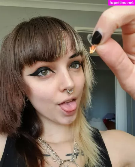 Vi0let Night OnlyFans Thumbnail #QZTTYFatlI