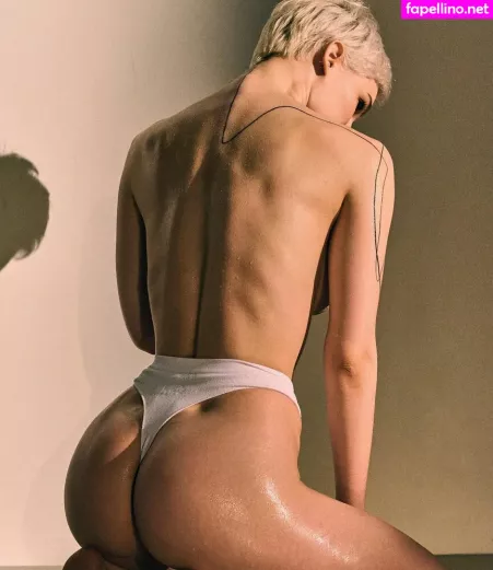 Vialentina OnlyFans Thumbnail #eeu3JChRIk