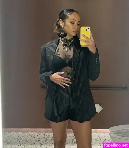 Vianai Austin OnlyFans Thumbnail #L9jHZQP9Iu