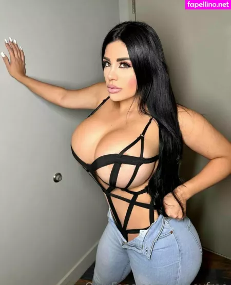 Vianeyfree OnlyFans Thumbnail #q8ui3nfIyp