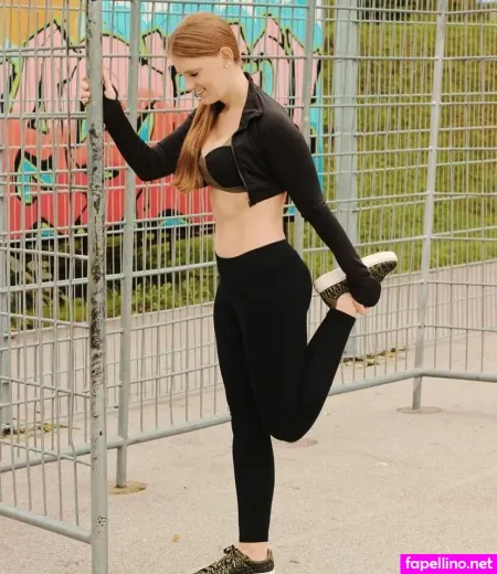 Vibing With Claudia OnlyFans Thumbnail #MzuIr4GpQl