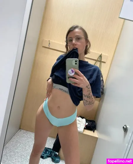 Vibingwithval Main Profile Photo