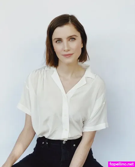 Vic Michaelis OnlyFans Thumbnail #BrML8bH2FX