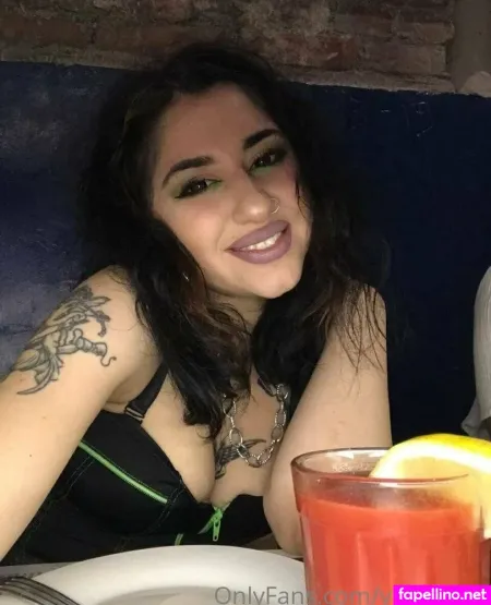 Vickiblack OnlyFans Thumbnail #dueliF14MW