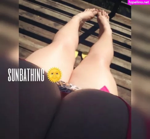 Vickii Swanson OnlyFans Thumbnail #I6EIWJZAg0