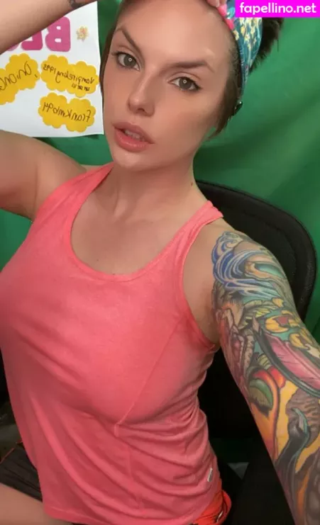 Vickipsythemoore OnlyFans Thumbnail #OhLNAtswVZ