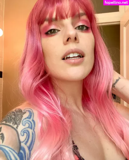 Vickipsythemoore OnlyFans Thumbnail #snIO3j6QnF